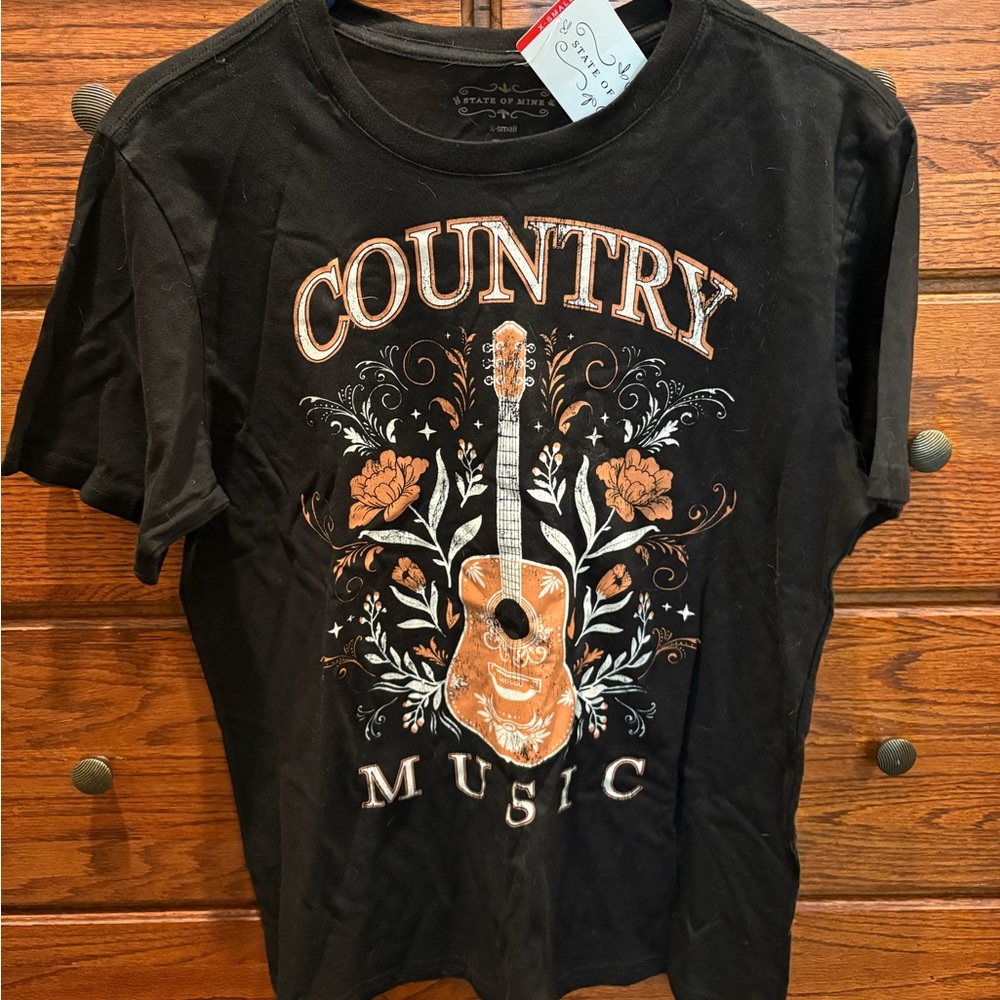 NWT Oversized and State of Mind Black and Orange Graphic Tee